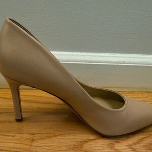 Naturalizer Anna Pumps, BRAND NEW, Size 9W